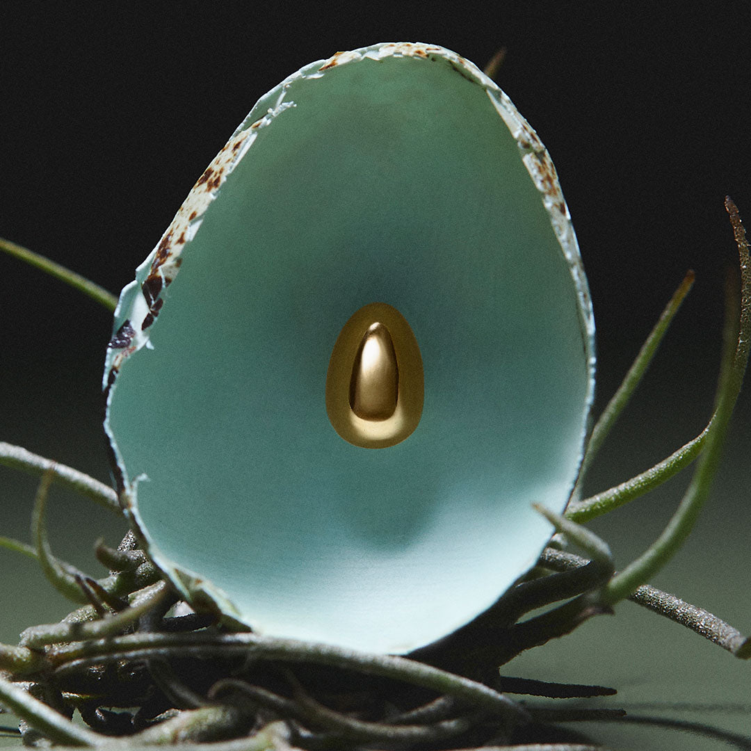 Egg piercing in 18k gold