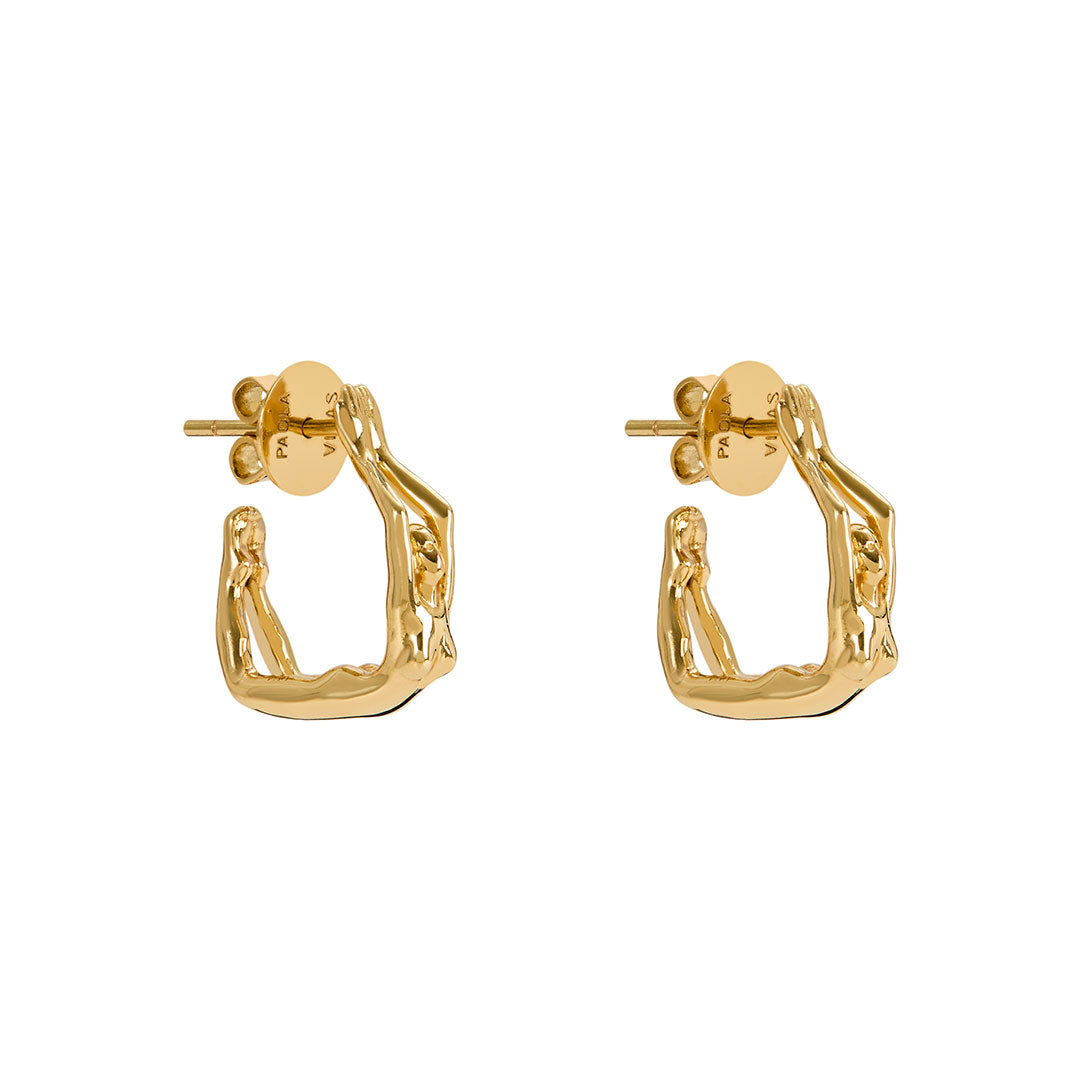 Paola Vilas hoop earring of female bodies in 18k gold