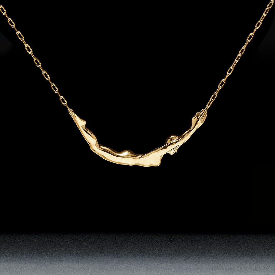 Paola Vilas necklace in sterling silver with 18k gold plating of a female body