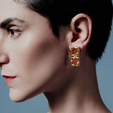 PAOLA-VILAS-EARRINGS-GOLD-18K-JEWELRY-BODIES-WOMEN-HANDS