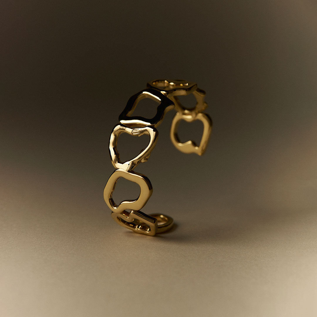 PAOLA-VILAS-EARRINGS-GOLD-PLATED-JEWELRY-WOMAN-SCULPTURE-ART