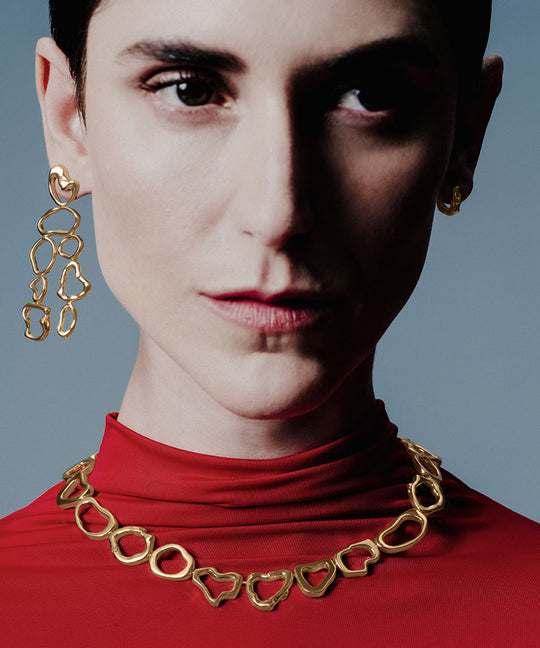 PAOLA-VILAS-EARRINGS-GOLD-PLATED-JEWELRY-WOMAN-SCULPTURE-ART-NECKLACE-WINDOWS