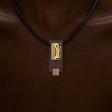 PAOLA-VILAS-PENDANT-NECKLACE-JEWELRY-GOLD-18K-SILK-BODIES-CAVALETE
