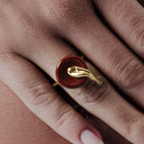 PAOLA-VILAS-RING-GOLD-18K-SCUPTURE-JEWELRY-WOMEN-BODIES-FEMALE-FINE-CHAIR-BOWL-JASPE-RED