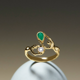 Nós Emerald and Diamond Ring in 18k Gold