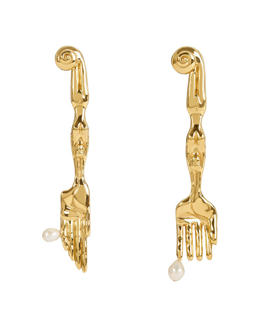 Paola Vilas earring in sterling silver with 18k gold plating in surrealist fork and knife design with natural pearls