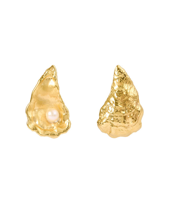 Paola Vilas large oyster earring in sterling silver with 18k gold plating and pearl