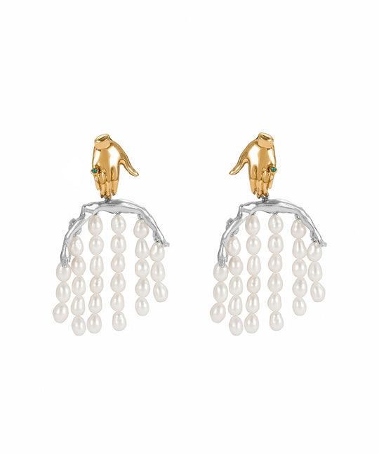 Paola Vilas earring in 18k gold-plated sterling silver featuring a hand and body with pearl strands