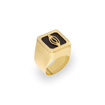 Chevalier ring in sterling silver with 18k gold plating of a minimalistic vulva