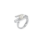 Paola Vilas hand ring in sterling silver with button pearl