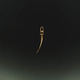Eyelash pendant in 18k gold