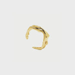 Video of a female body ring in sterling silver with 18k gold plating