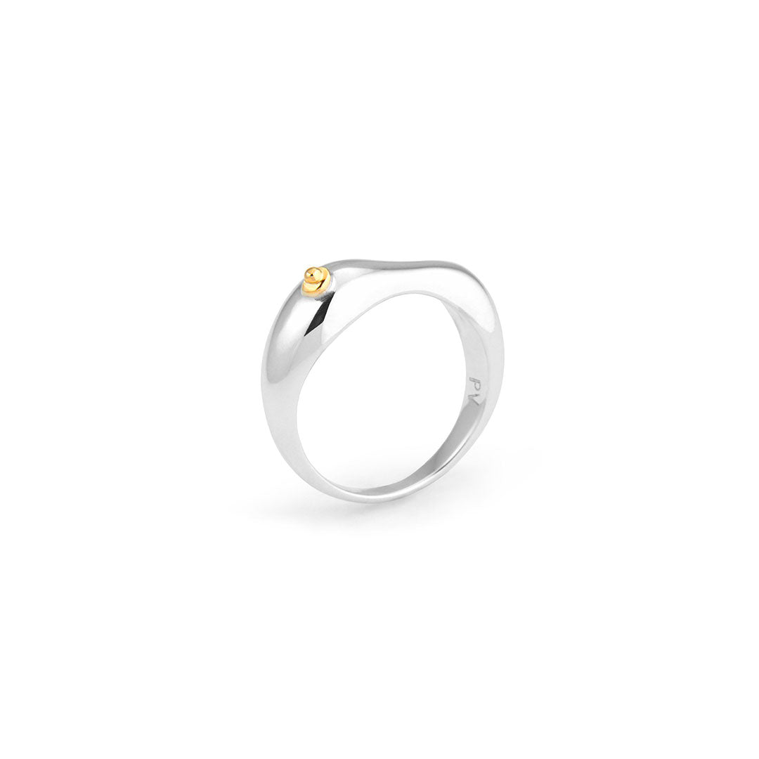 Sterling silver ring with 18k gold plating of an organic nipple